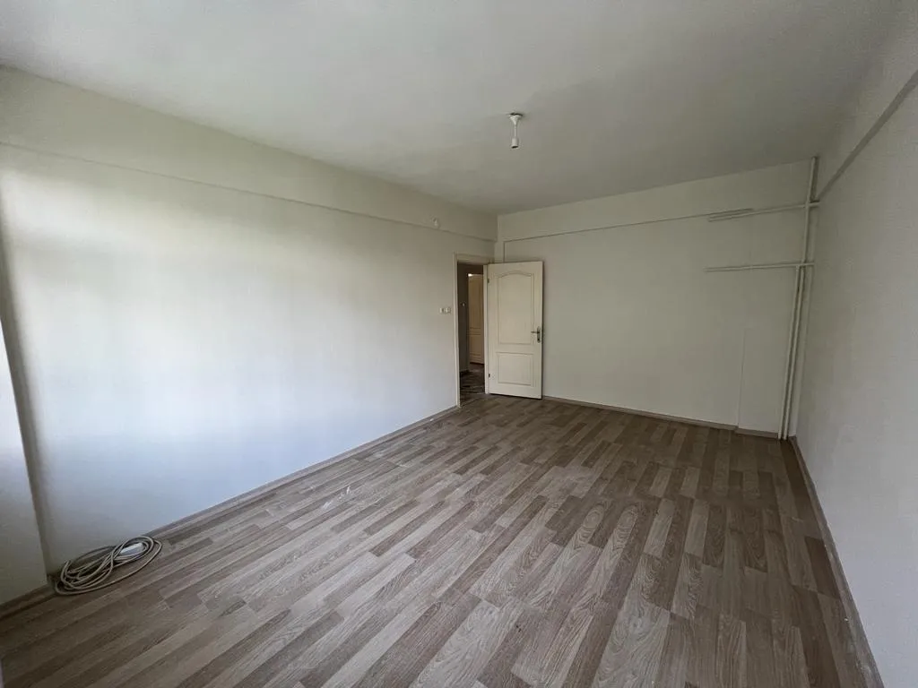HAN EMLAKTAN BOĞAZ MANZARALI 3+1 ÇİFT BALKONLU ÖN CEPHE..