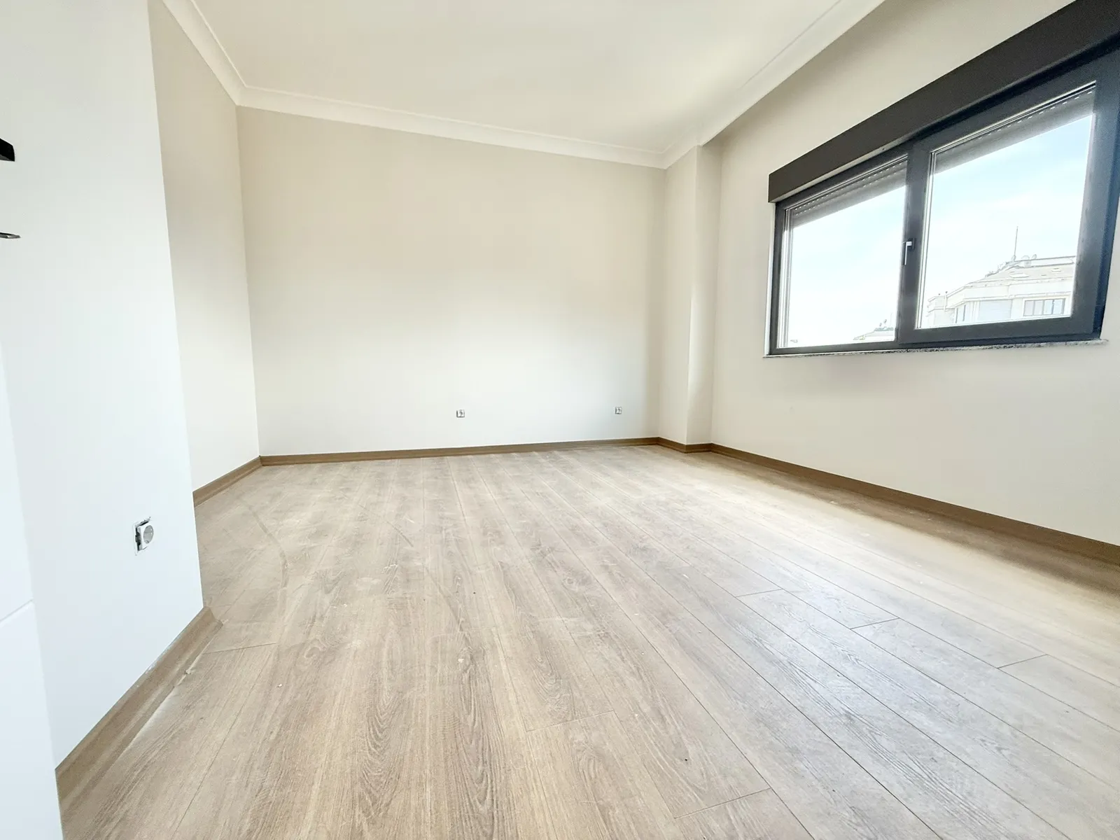 HAN EMLAKTAN DİVANIN SOKAĞINDA 3+1 EBEVEYNLİ SIFIR BİNADA FIRSAT