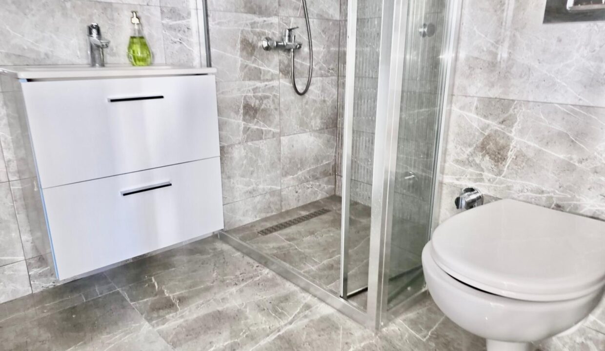 098271d1-72c6-47fa-8b69-bedd35db9180