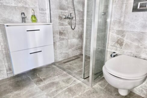 098271d1-72c6-47fa-8b69-bedd35db9180